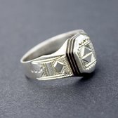 Ebony Silver ring