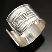 Ethnic Cuff Bracelet Sterling Silver Jewelry Large Engraved Tuareg Tribe Design 08 b