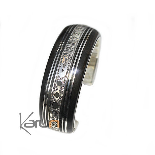 Engraved ebony silver bracelet