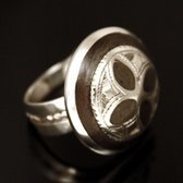 Ethnic Flower Ring Sterling Silver Jewelry Ebony Dome Tuareg Tribe Design 03 b