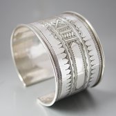 Ethnic Cuff Bracelet Sterling Silver Jewelry Large Engraved Tuareg Tribe Design 04 b