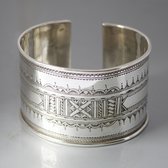 Ethnic Cuff Bracelet Sterling Silver Jewelry Large Engraved Tuareg Tribe Design 04